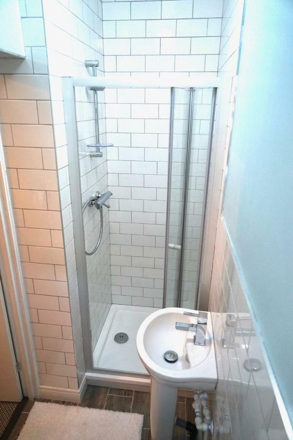 Tottenham Stadium Double Room Londra Exterior foto